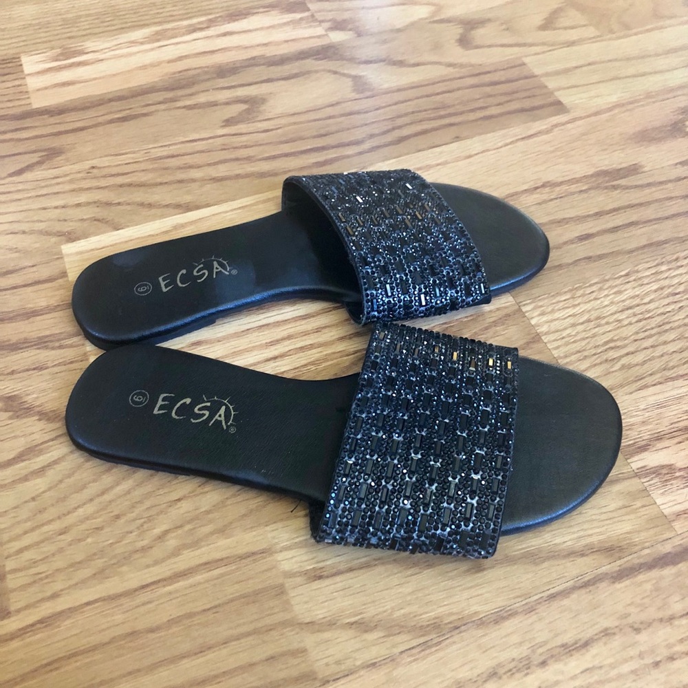 Stylish Ecsa women’s sandals Size 6